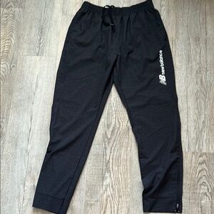 New Balance Men's Black Athletic Pants